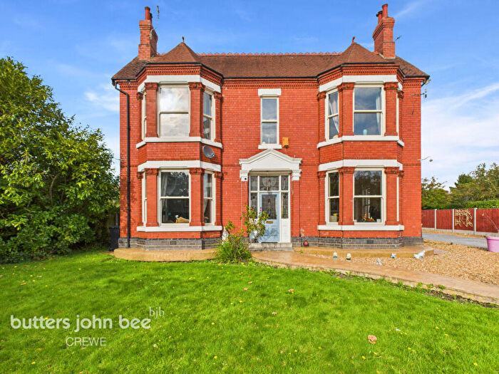 4 Bedroom Detached House For Sale In Manor Avenue, Crewe, CW2