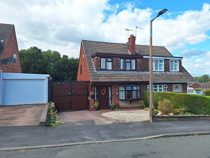 3 Bedroom Semi-Detached House For Sale In Sunningdale Drive, Kirk Hallam, DE7