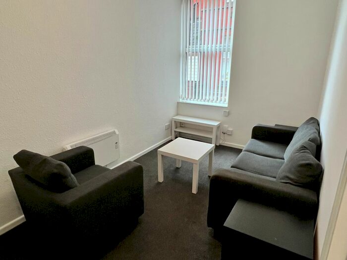 1 Bedroom Flat To Rent In Eccles Old Road, Salford, M6