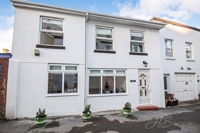 3 Bedroom Property For Sale In Kents Lane, Torquay, TQ1