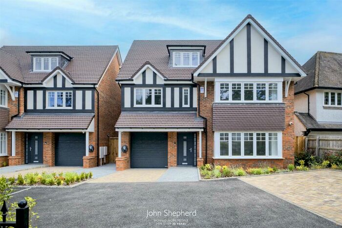 6 Bedroom Detached House To Rent In Warwick Road, Solihull, West Midlands, B91