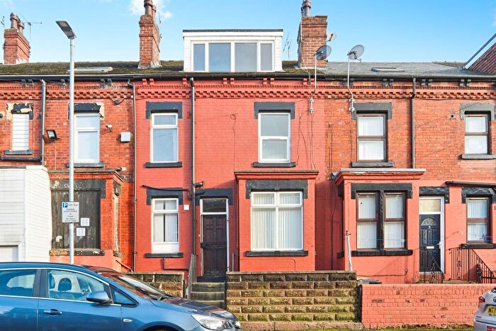 2 Bedroom Terraced House For Sale In Bexley Place, Leeds, LS8