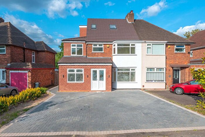 5 Bedroom Semi-detached House For Sale In Highwood Avenue, Solihull, B92