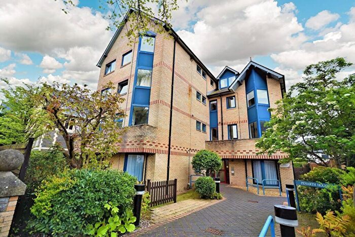 2 Bedroom Flat For Sale In Flat Penarth House, Stanwell Road, Penarth, CF64