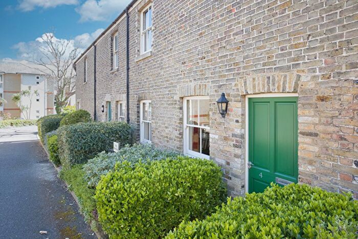 2 Bedroom Terraced House For Sale In Priory Courtyard, Ramsgate, CT11