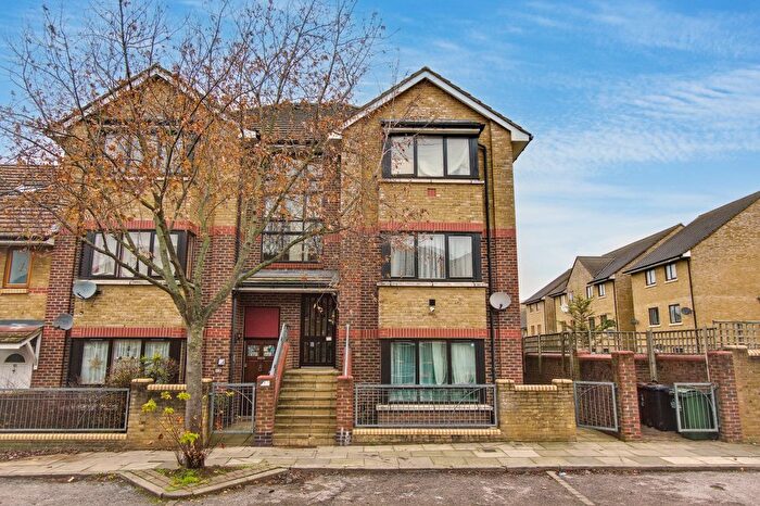 1 Bedroom Flat For Sale In Pear Road, London, E11