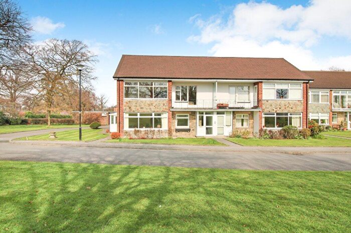 2 Bedroom Apartment For Sale In Granby Park, Harrogate, North Yorkshire, HG1