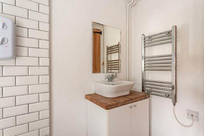 2 Bedroom Cottage For Sale In South View Cottages, The Street, Henfield, BN5