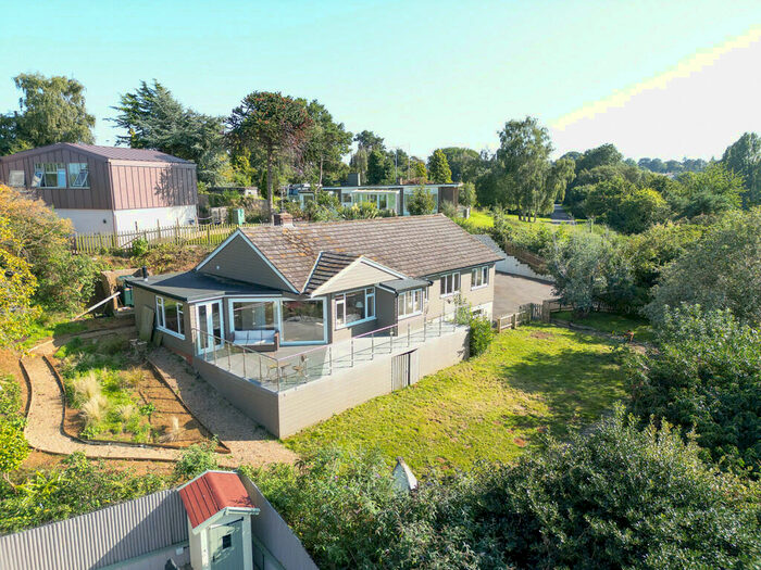 4 Bedroom Detached Bungalow To Rent In Pin Mill Road, Chelmondiston, IP9