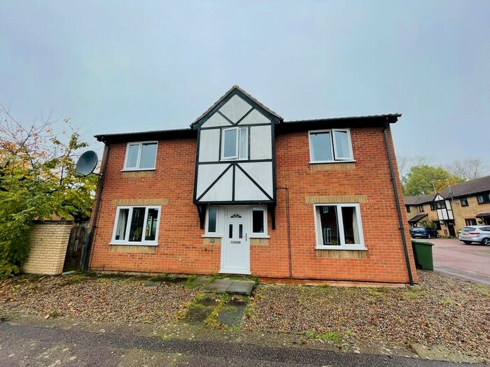 4 Bedroom Detached House To Rent In Cotman Drive, Bradwell, Great Yarmouth, NR31