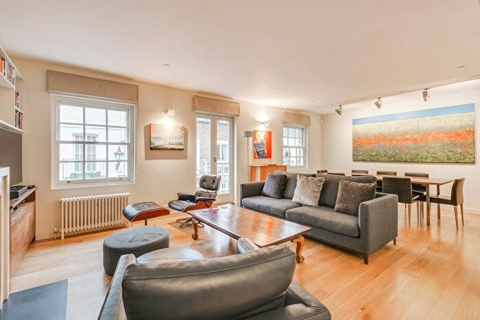 4 Bedroom Terraced House To Rent In Ennismore Mews, Knightsbridge, SW7