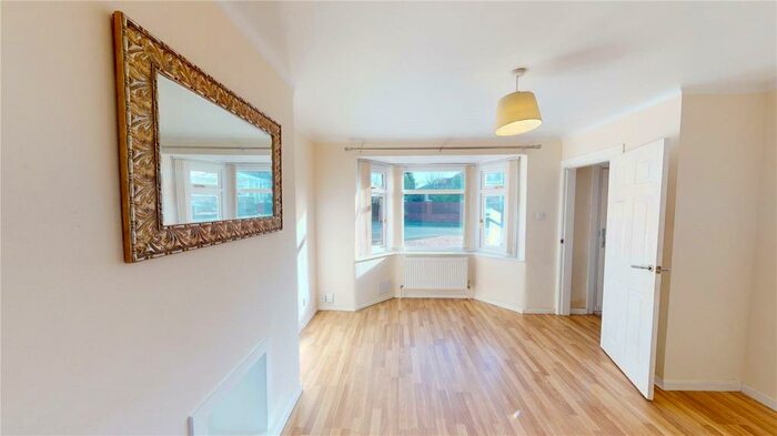 3 Bedroom Semi-Detached House To Rent In Tellson Close, Salford, Greater Manchester, M6