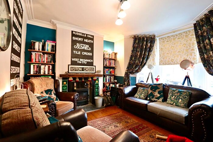 3 Bedroom Semi-Detached House For Sale In Park Place, Cross Keys, NP11