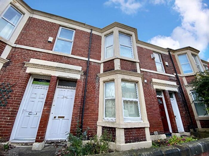 4 Bedroom Maisonette To Rent In Doncaster Road, Sandyford, NE2