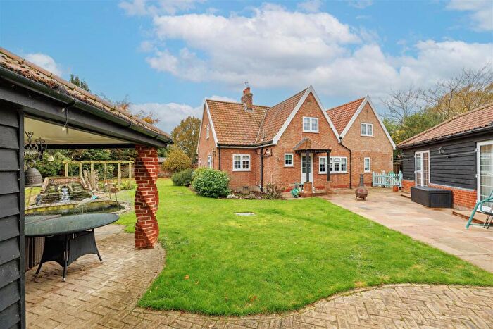 5 Bedroom Detached House For Sale In Old High Road, Yoxford, Saxmundham, IP17