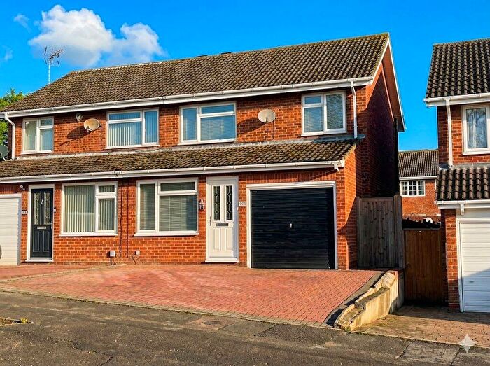 3 Bedroom Semi Detached House For Sale In Westbury Lane, Newport Pagnell, MK16