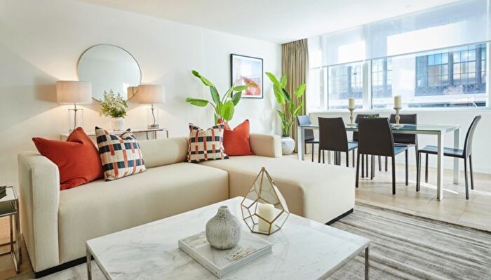 2 Bedroom Flat To Rent In Young Street, Kensington, London, W8