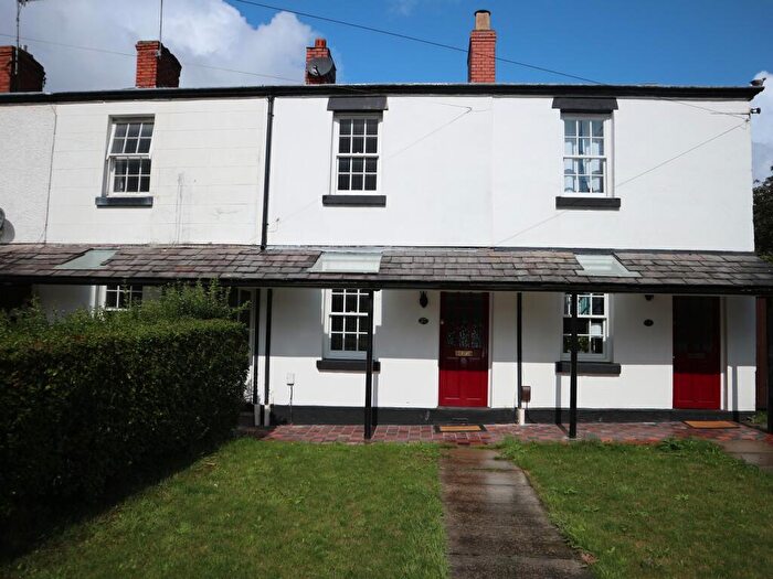 2 Bedroom Cottage To Rent In Castle Street, Woolton Village, Liverpool, L25
