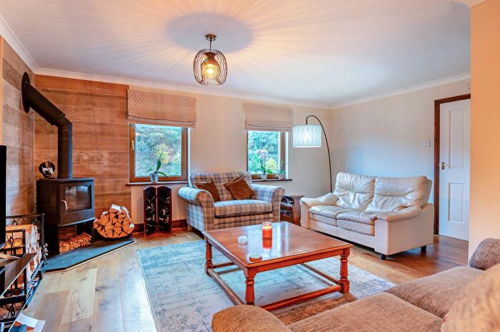 4 Bedroom Detached House For Sale In Tinmans Green, Redbrook, Monmouth, Gloucestershire, NP25