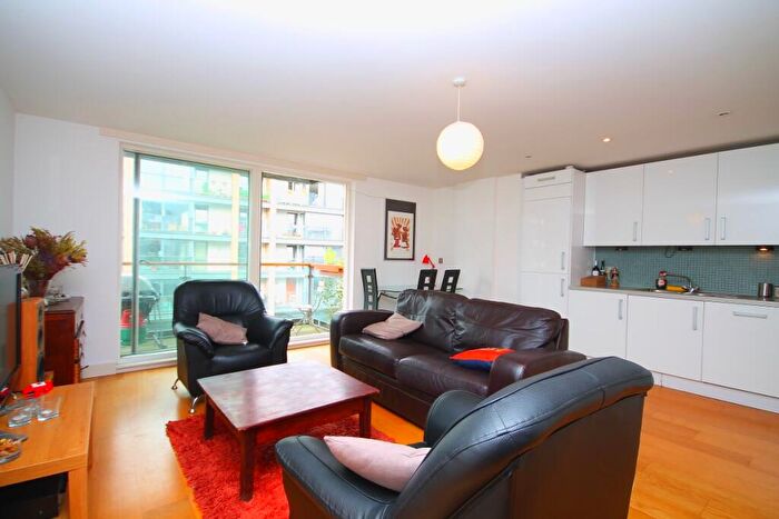3 Bedroom Flat To Rent In Kleine Wharf, Orsman Road, Hoxton, N1