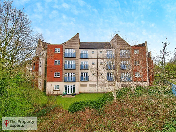2 Bedroom Apartment To Rent In Whistle Road, Bristol, BS16