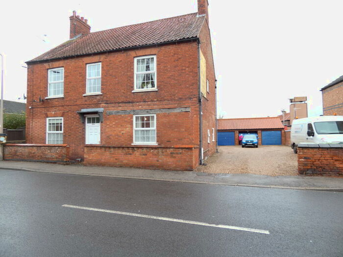 2 Bedroom Apartment To Rent In High Street, Collingham, NG23