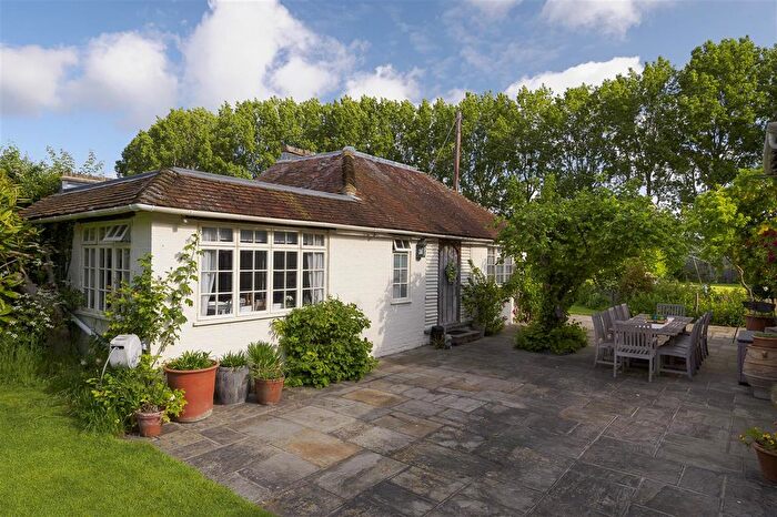 1 Bedroom Bungalow To Rent In The Cottage, The Old Rectory, Luddenham, ME13