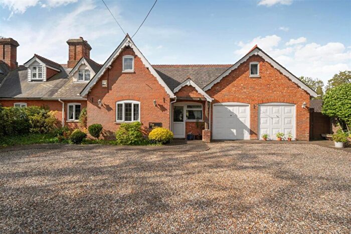 4 Bedroom Semi Detached House For Sale In Cricket Hill, Finchampstead, Berkshire, RG40