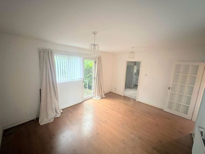 1 Bedroom Flat For Sale In Brynglas, Hollybush, Cwmbran, NP44