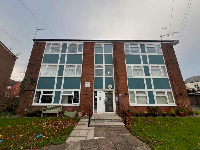 1 Bedroom Flat To Rent In Sefton Moss Villas, Litherland, Liverpool, L21