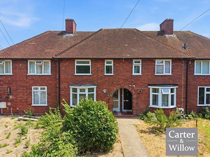 3 Bedroom Terraced House To Rent In Lodge Avenue, Dagenham, RM8