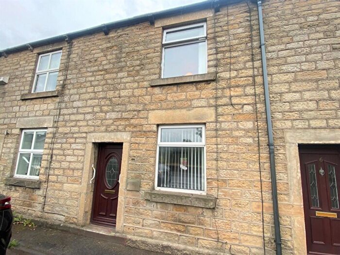 2 Bedroom Terraced House To Rent In Manchester Road, High Peak, Derbyshire, SK13