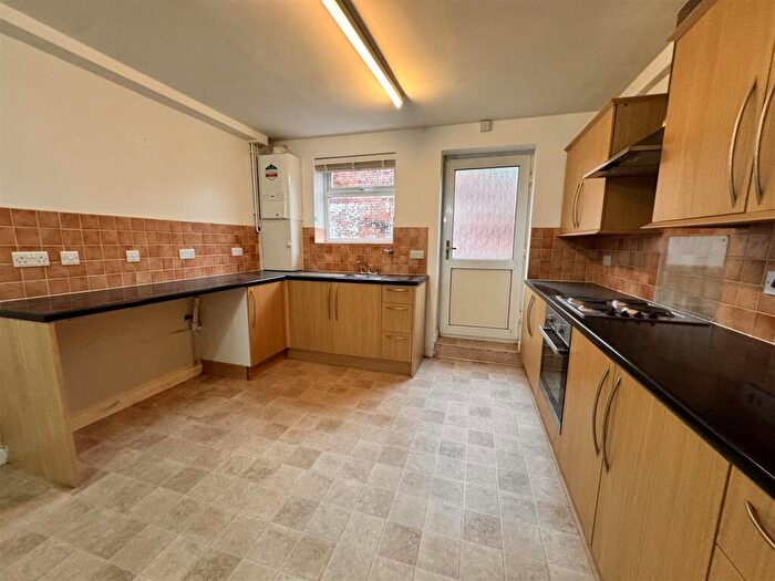 1 Bedroom Maisonette To Rent In B High Street Dosthill, B77