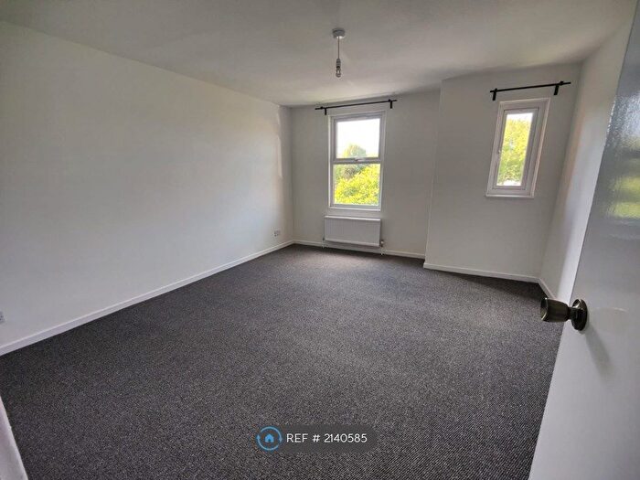 5 Bedroom Terraced House To Rent In Kernow Crescent, Fishermead, Milton Keynes, MK6