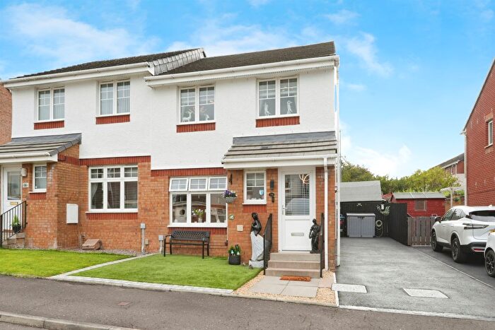 3 Bedroom Semi-Detached House For Sale In Dalwhinnie Crescent, Kilmarnock, KA3