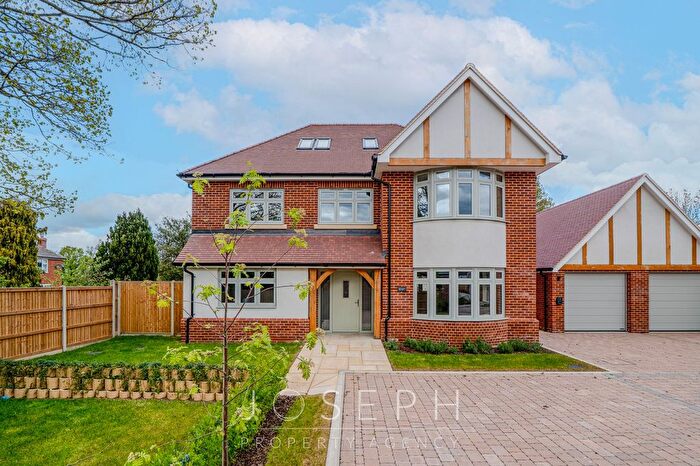 5 Bedroom Detached House For Sale In Lynton Place, Ipswich, IP1