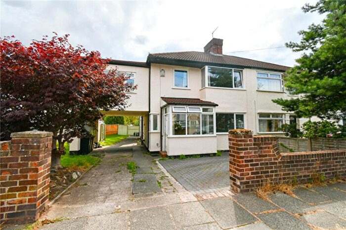 4 Bedroom Semi Detached House For Sale In Beechway, Bebington, Wirral, CH63