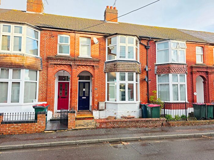 1 Bedroom Flat To Rent In East Park, Crawley, RH10