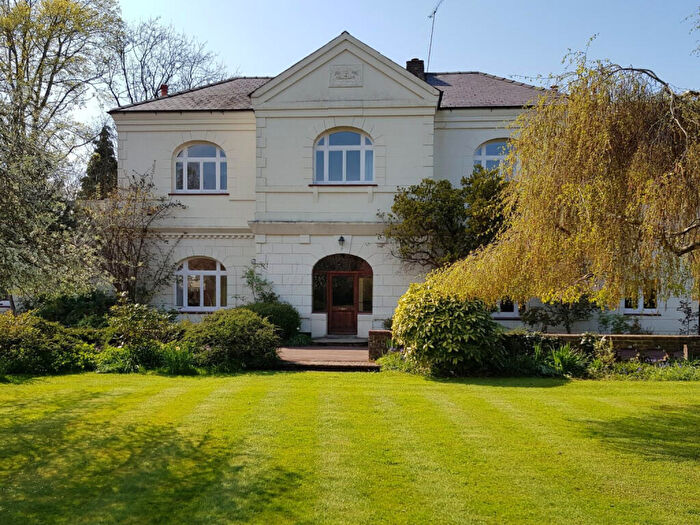 5 Bedroom Detached House To Rent In Copsem Lane, Esher, Surrey, KT10