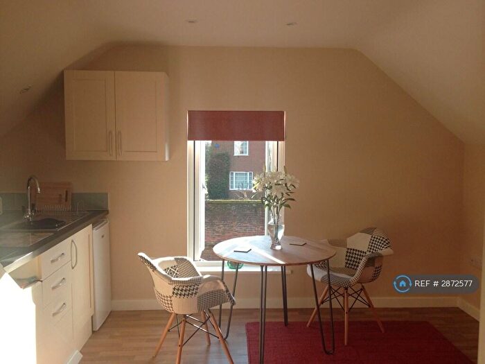 1 Bedroom Flat To Rent In Market Place, New Buckenham, Norwich, NR16