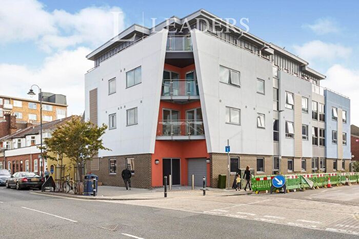 1 Bedroom Flat To Rent In Fawcett Road, Southsea, PO4