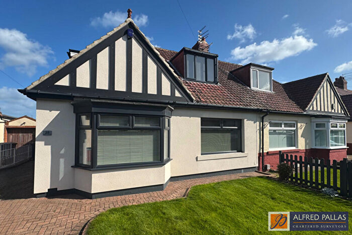 3 Bedroom Semi-Detached House For Sale In Garcia Terrace, Fulwell, SR6