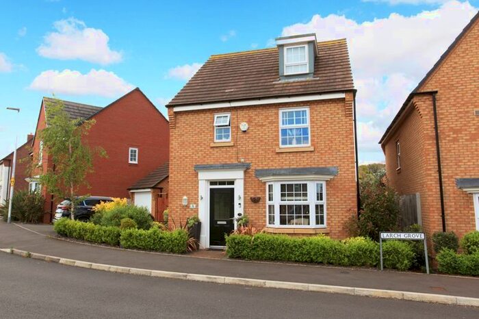 4 Bedroom Detached House For Sale In Larch Grove, Shifnal, TF11