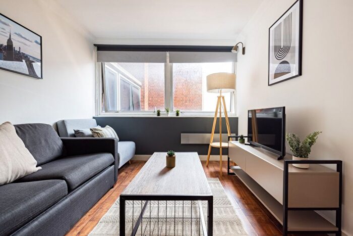 1 Bedroom Flat To Rent In Fitzroy Street, London, W1T