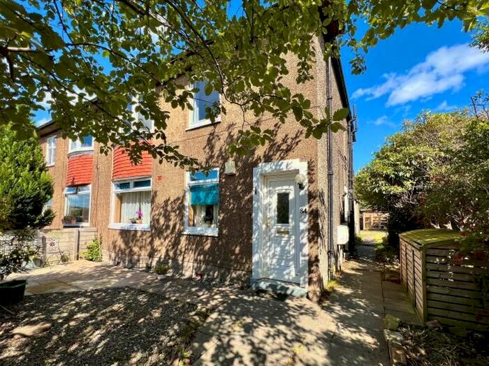 3 Bedroom Maisonette To Rent In Carrick Knowe Avenue, Edinburgh, EH12