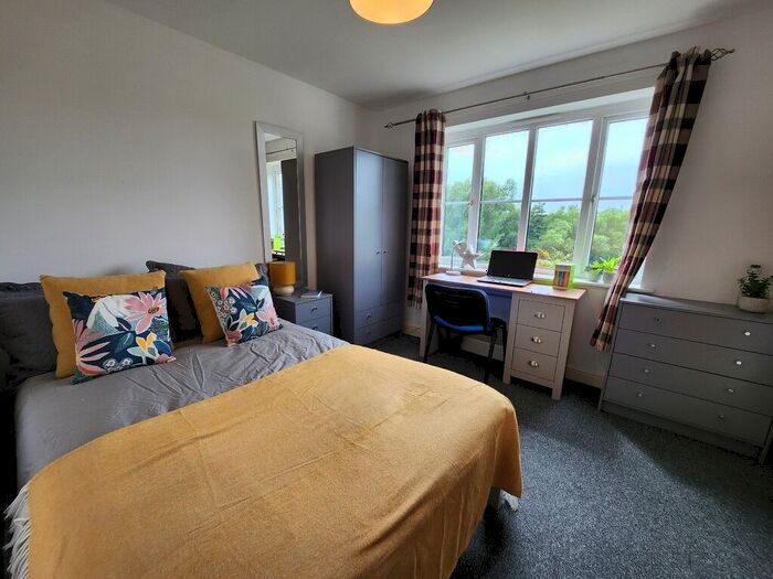 6 Bedroom Terraced House To Rent In Thacker Way, Norwich, NR5