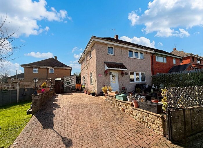 3 Bedroom Semi Detached House For Sale In Myrtle Drive, Halifax, HX2