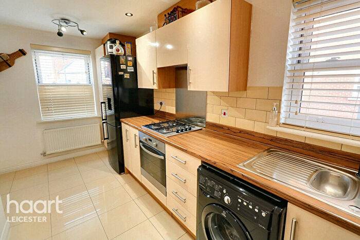 3 Bedroom Semi-Detached House For Sale In Field Leys Way, Leicester, LE4