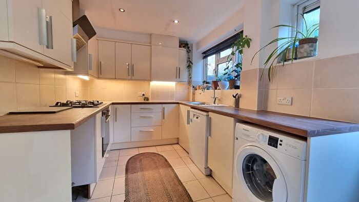 2 Bedroom Terraced House To Rent In Saunders Park View, Brighton, BN2