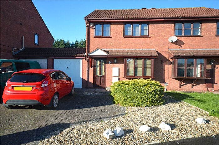 3 Bedroom Semi-Detached House For Sale In Loxleigh Avenue, Bridgwater, Somerset, TA6